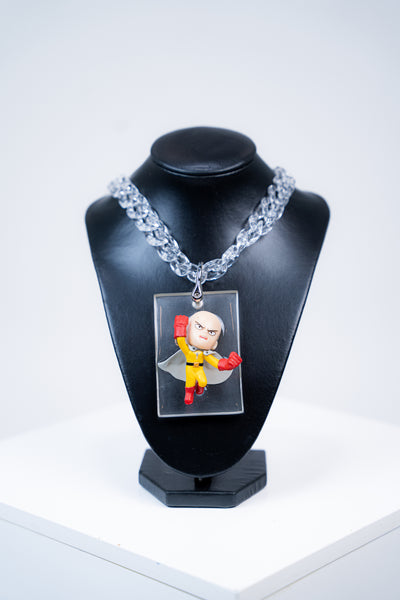COLLIER « ONE PUNCH MAN »  (RECTANGULAIRE PENDENTIF)