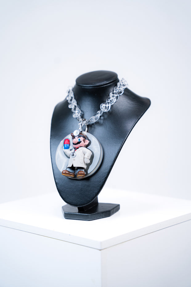 COLLIER « DOCTOR MARIO »(CIRCLE PENDENTIF)